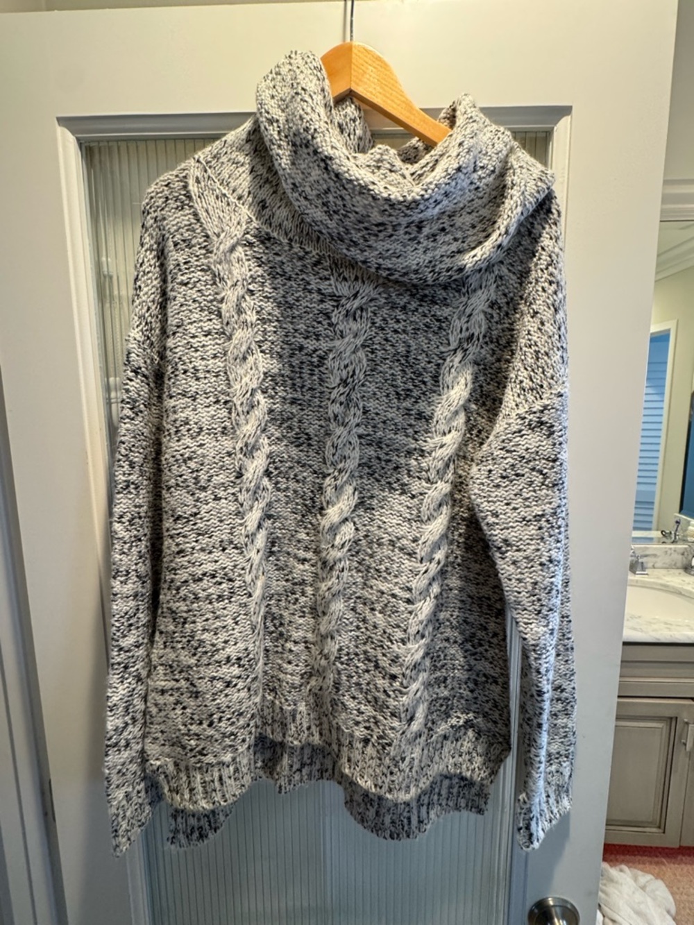 Market & Spruce Marled Gray and White Cable Cowl Sweater